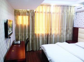 Liuzhou Jinqiao Business Hotel Екстериор снимка